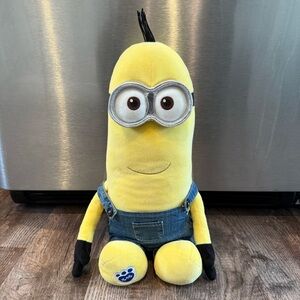 Build a Bear Workshop Minions “Kevin” Plush Stuffed Kids Toy With Overalls